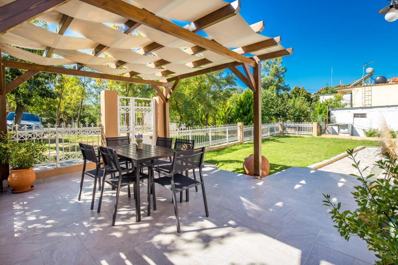 לימנריה Villa Pines מראה חיצוני תמונה